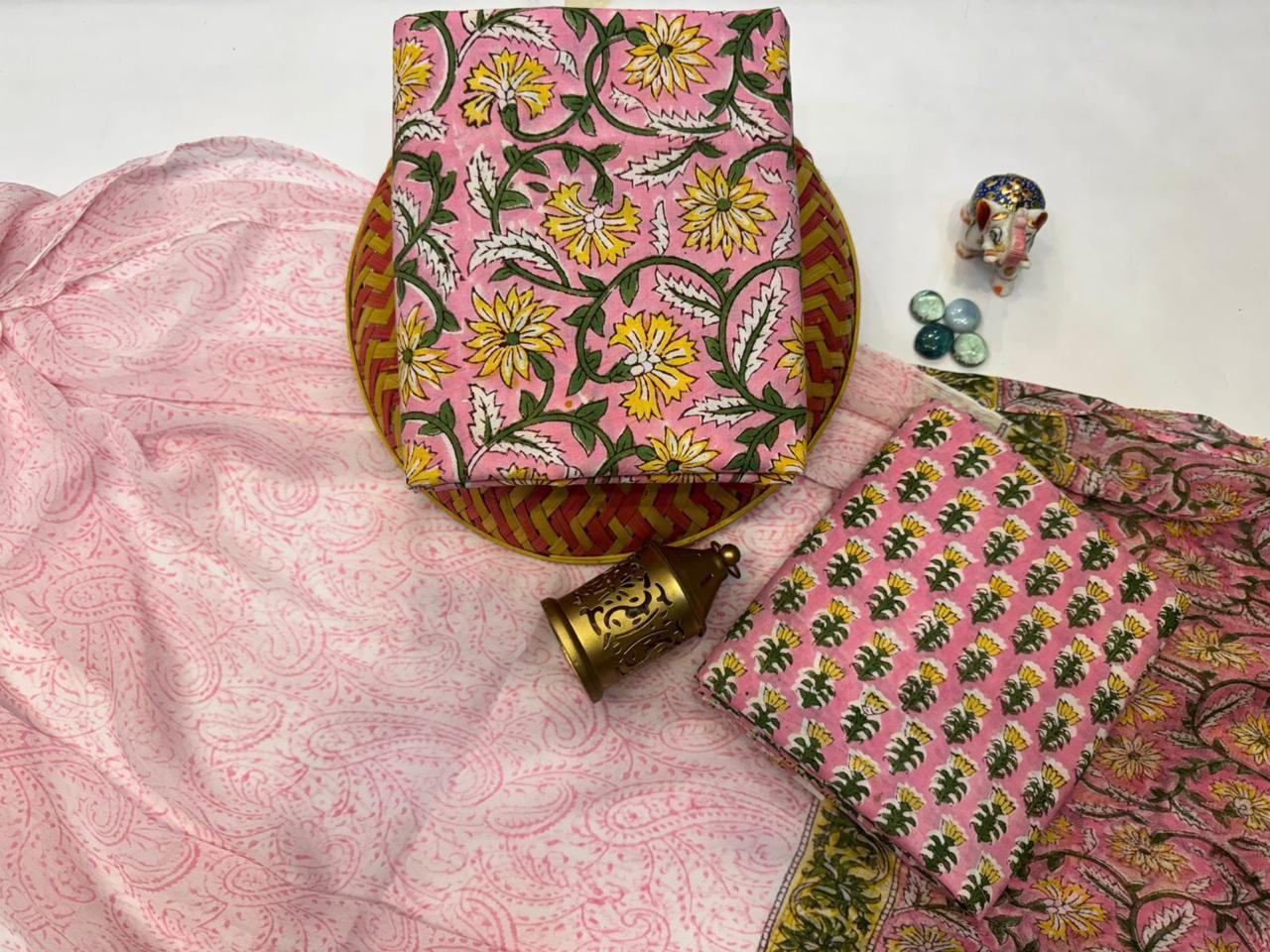 Mehek Vastra – Handblock Printed Cotton Suit Set with Chiffon Dupatta