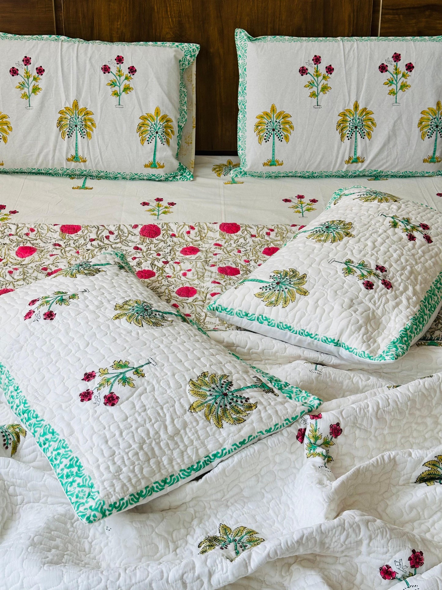 Narmiyaat – Handblock Printed Double Comforter Set