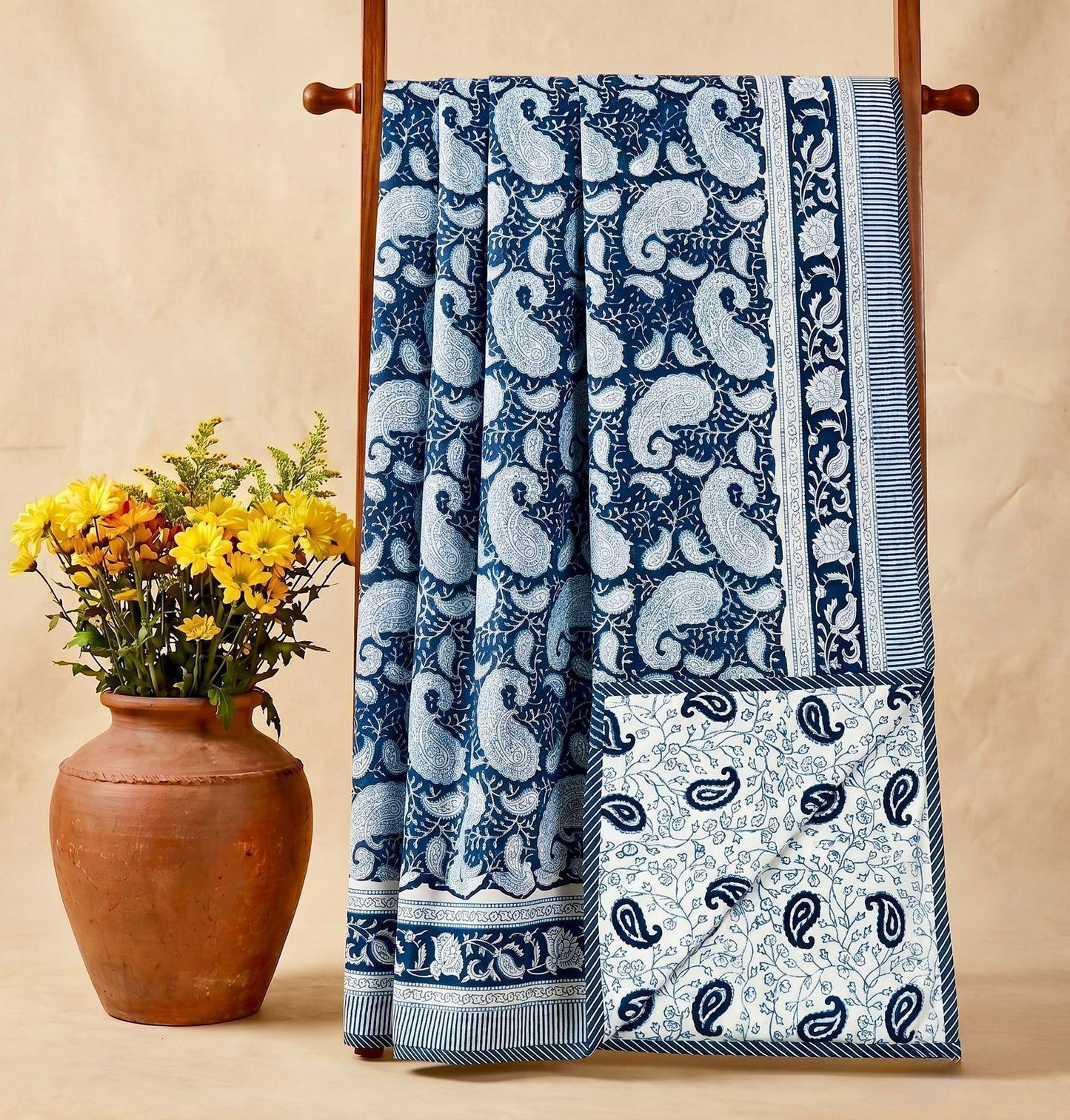 Aab-e-Narm – Premium Handblock Printed King Size Dohar
