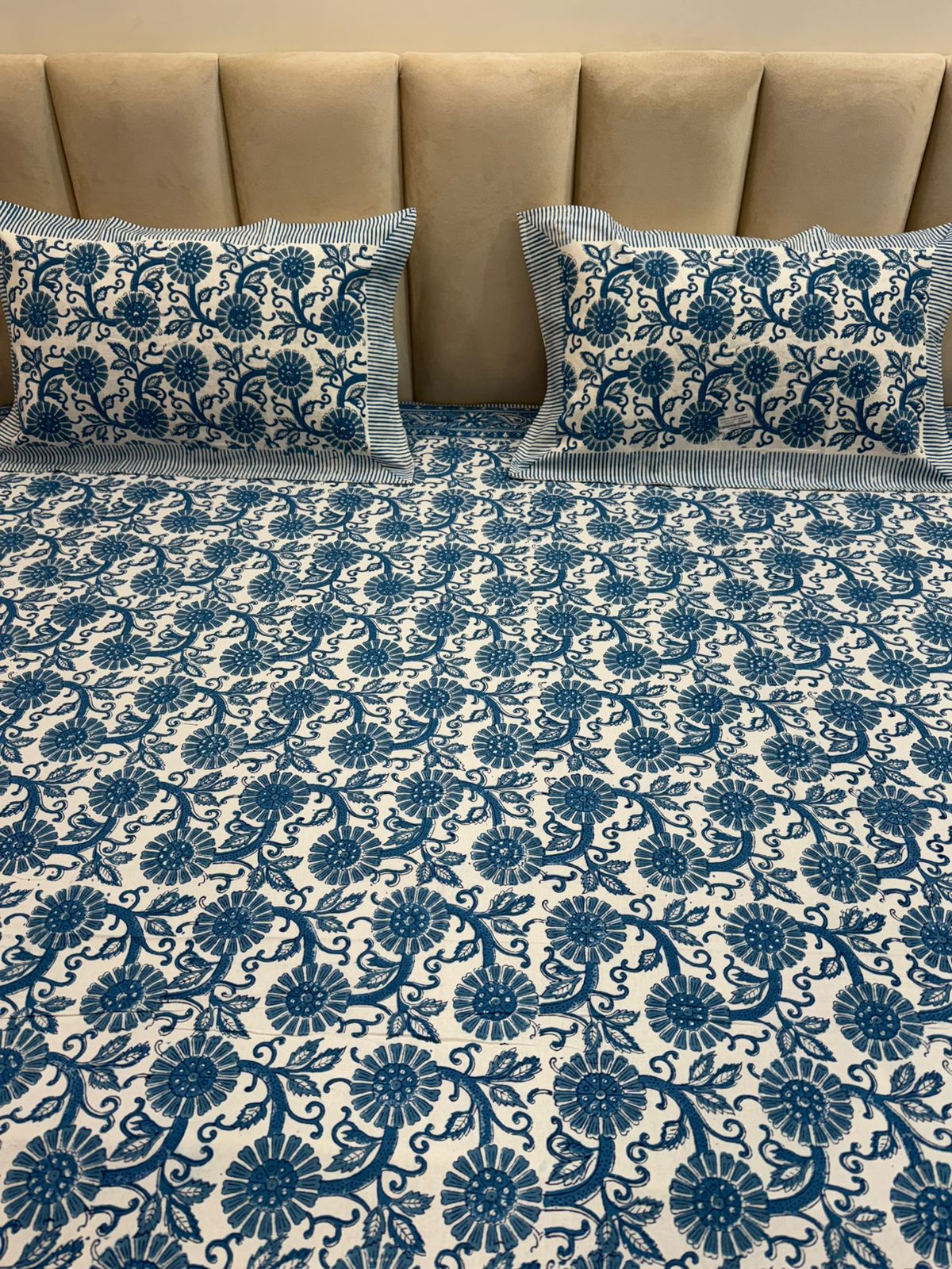 Bloomyblu Double Bedsheet 90x108