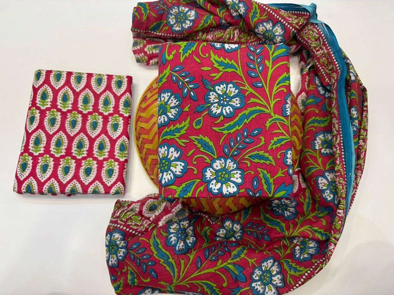 Pehnaav phoolon ka – Handblock Printed Cotton Suit Set with Mulmul Dupatta