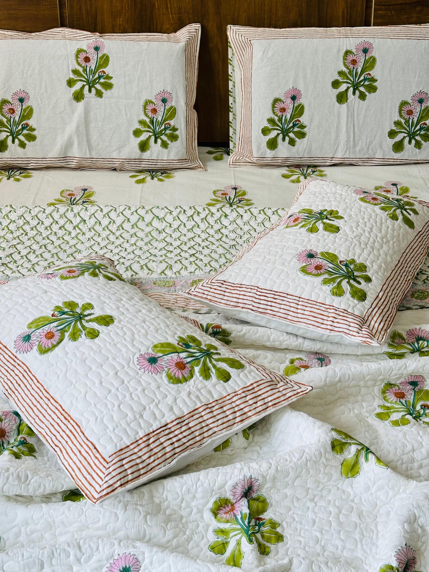 Firaaq-e-Gul – Handblock Printed Double Comforter Set