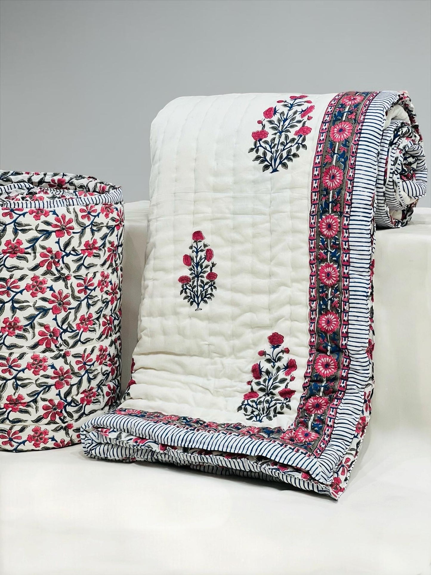 Badalrang - Handblock Printed King Size Quilt Razai