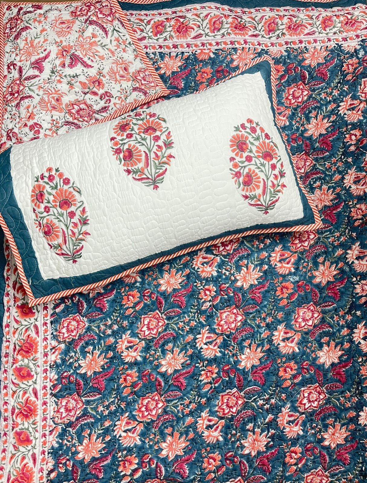 Kesar Comfort – Handblock Quilted Bedcover Set