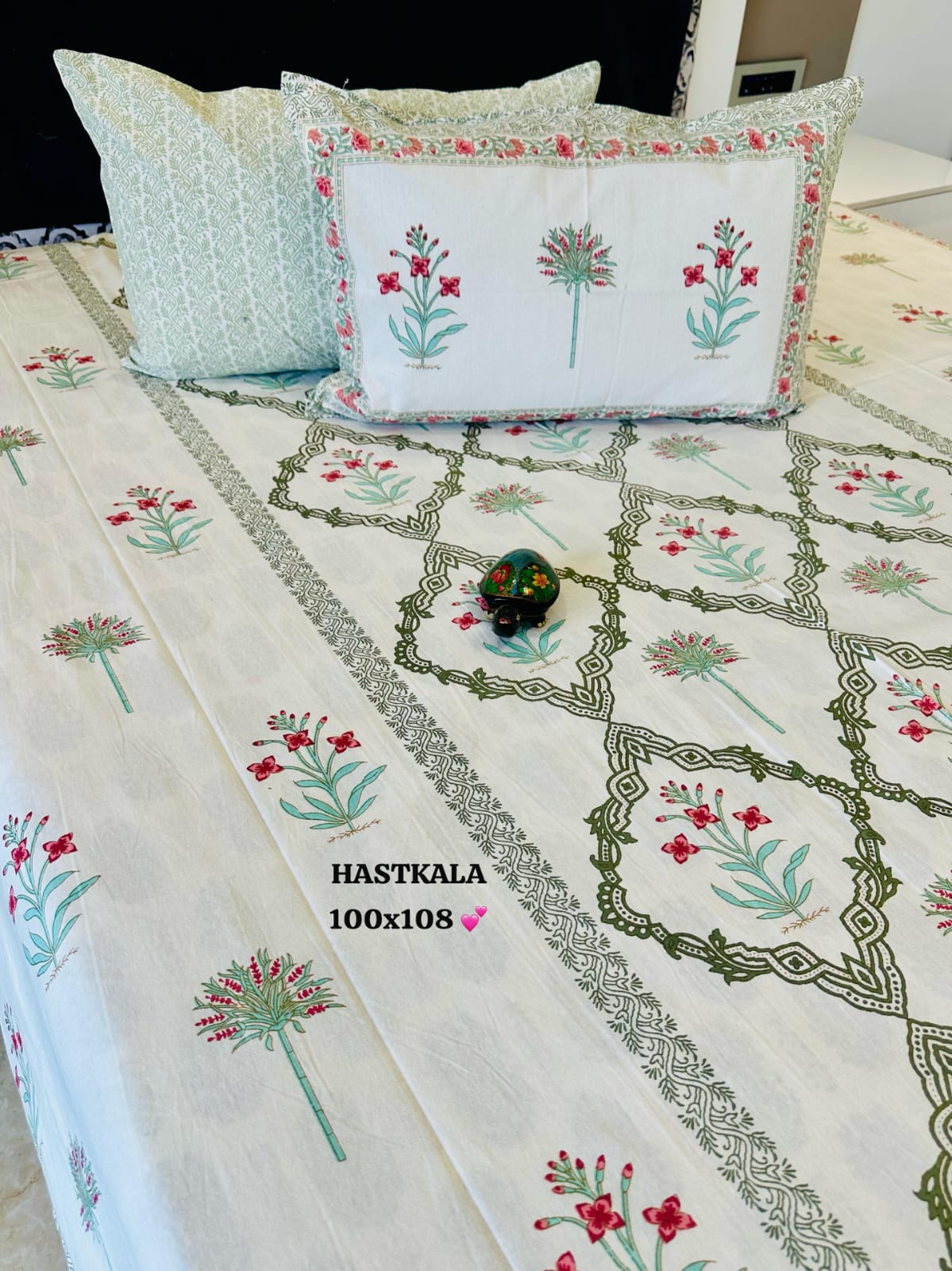 Saanjh comfort hand block printed bedsheet