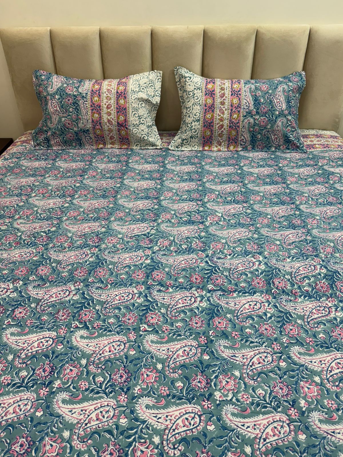 Jhaal Double Bedsheet 90x108