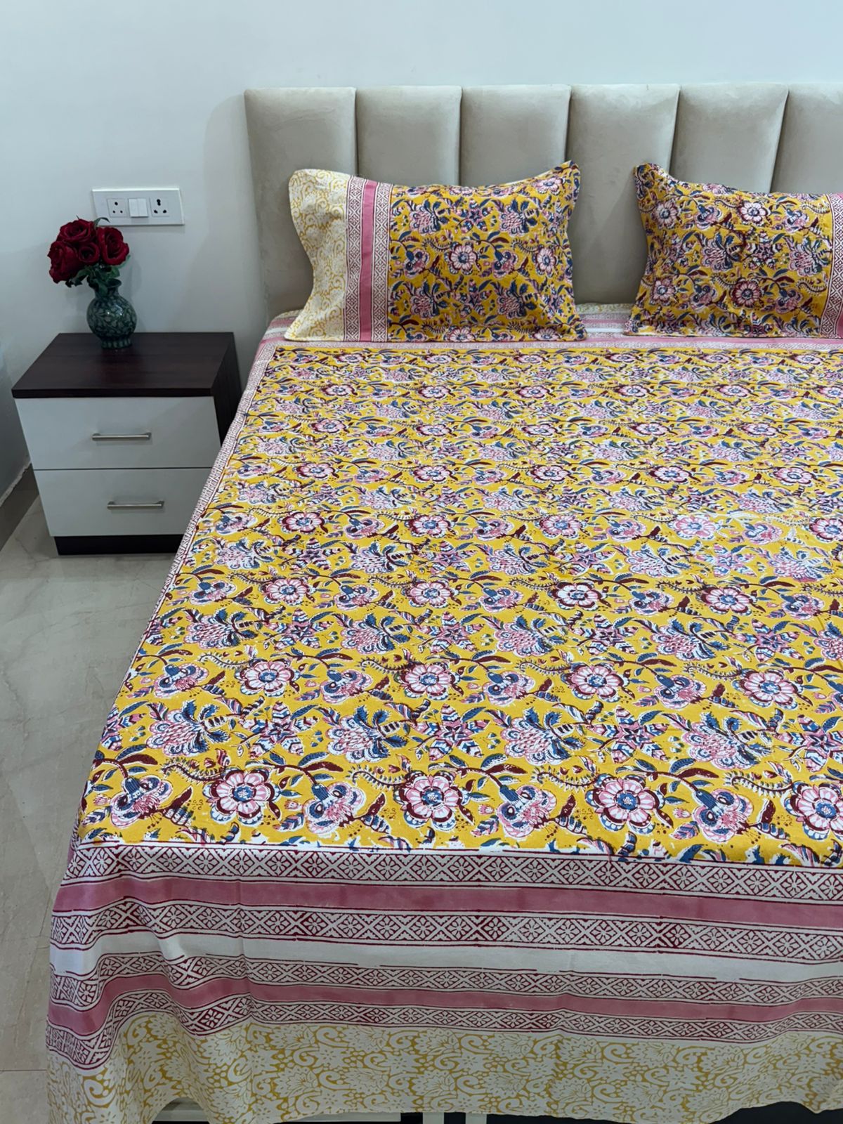 YellowBush Double Bedsheet 90x108